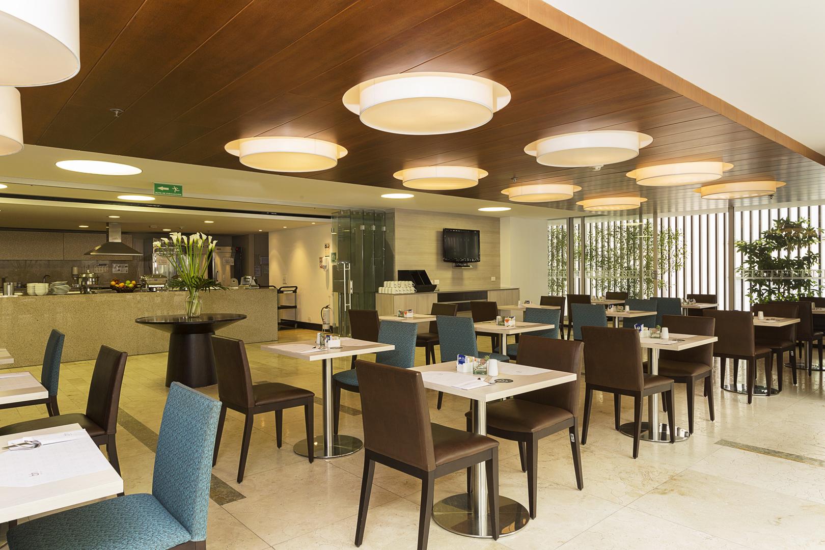 Bh Bicentenario Hotel