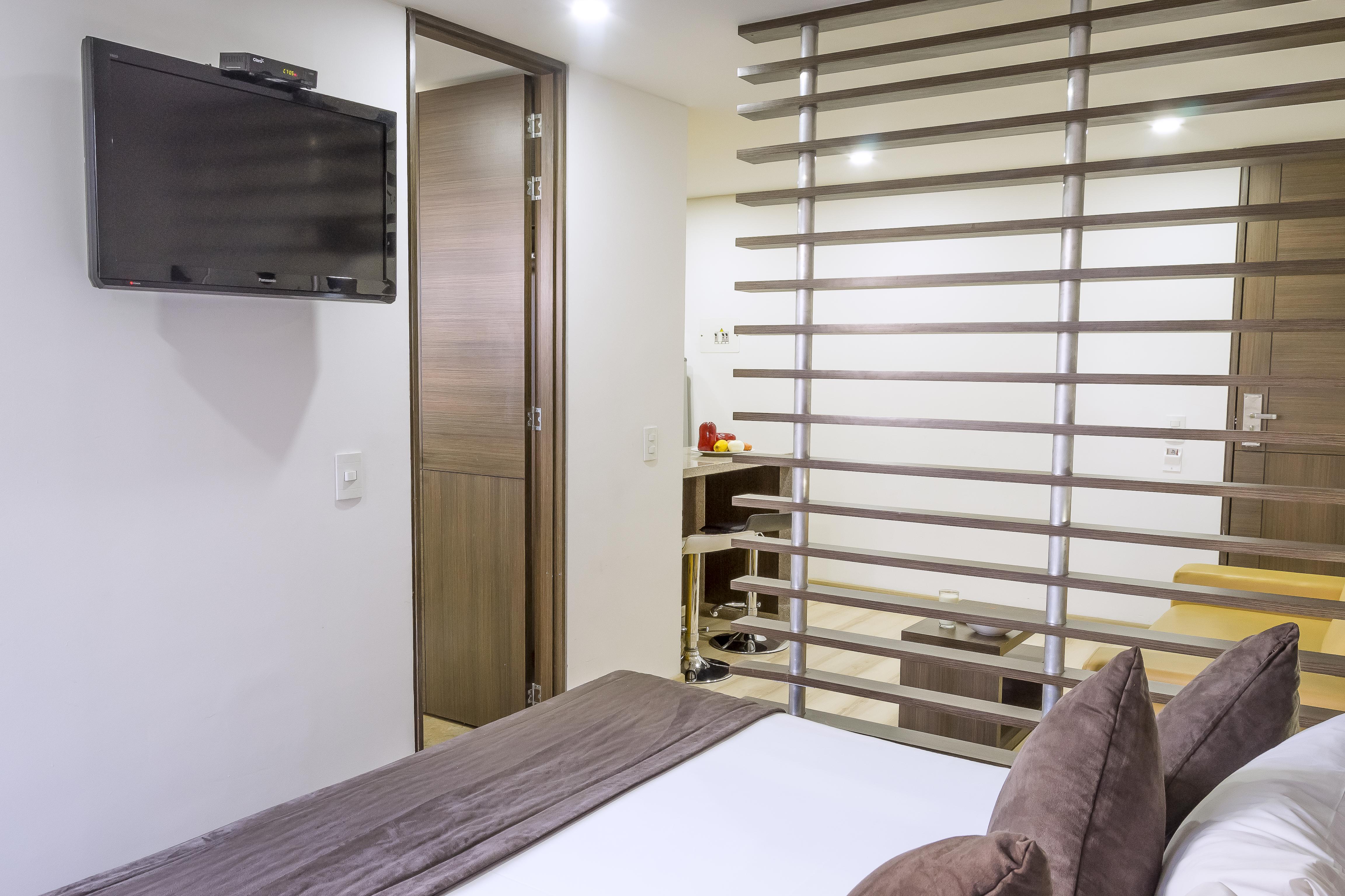 Regency La Feria Hotel