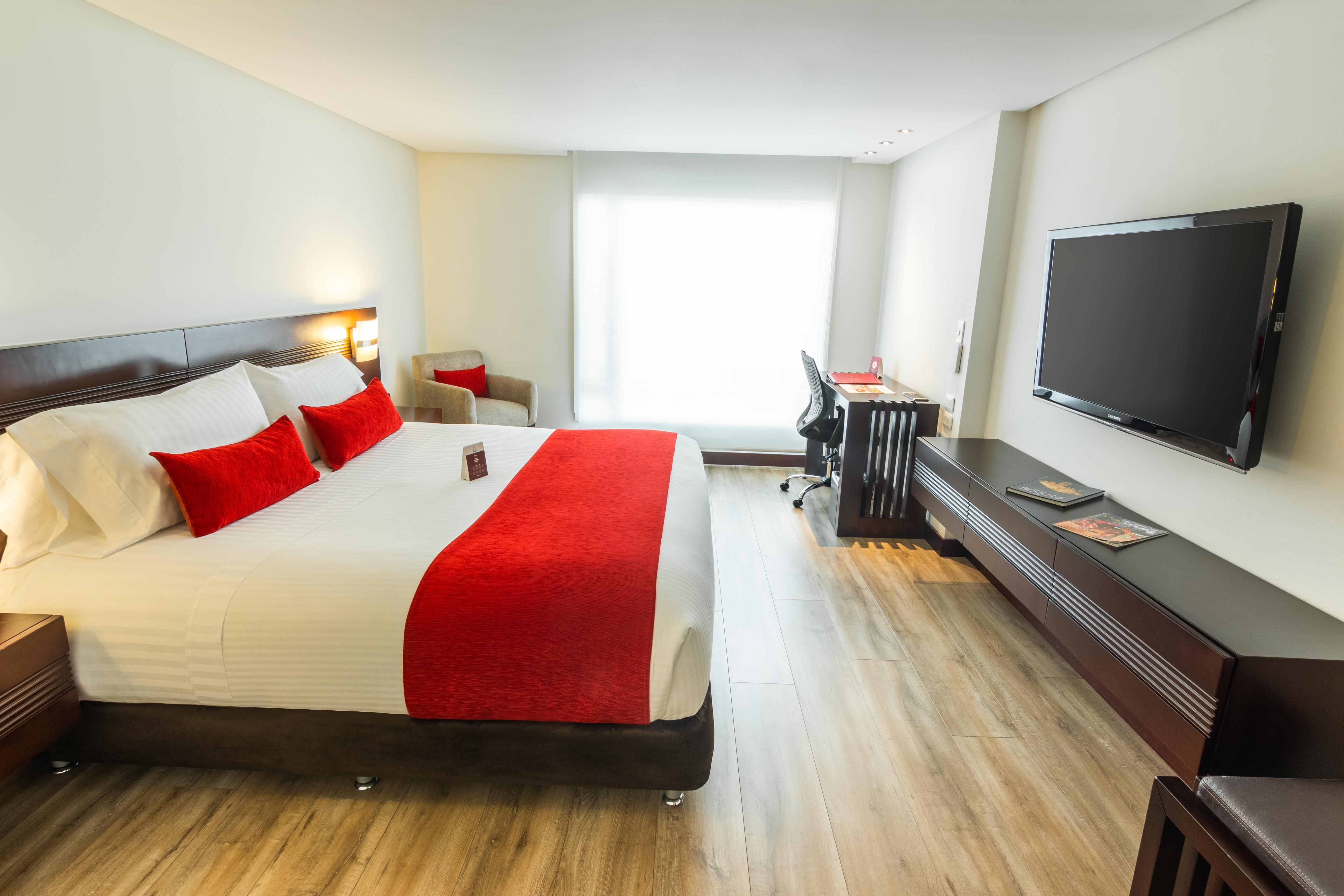 Western 93 Park Hotel 5*