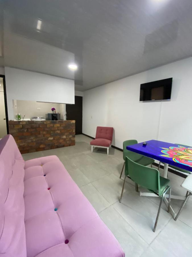 Apartamento A7 Apartasuites Homes Bogotá