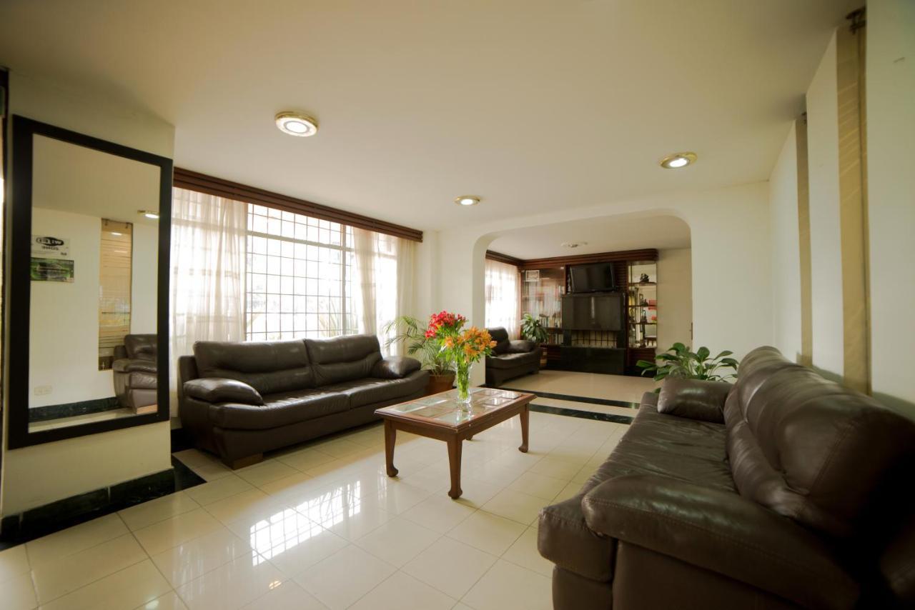 Apartahotel Galerías 2*