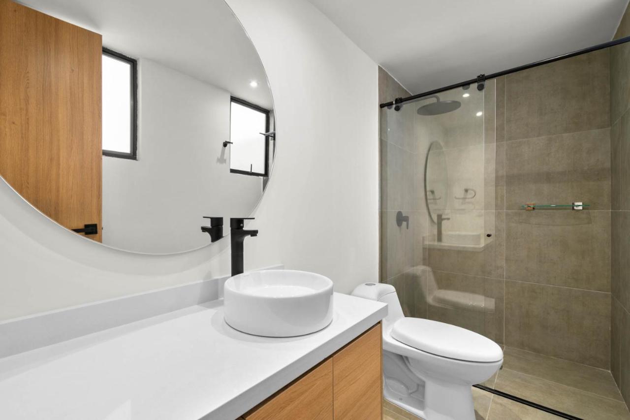 Build It In - Premium Coliving Pensión *