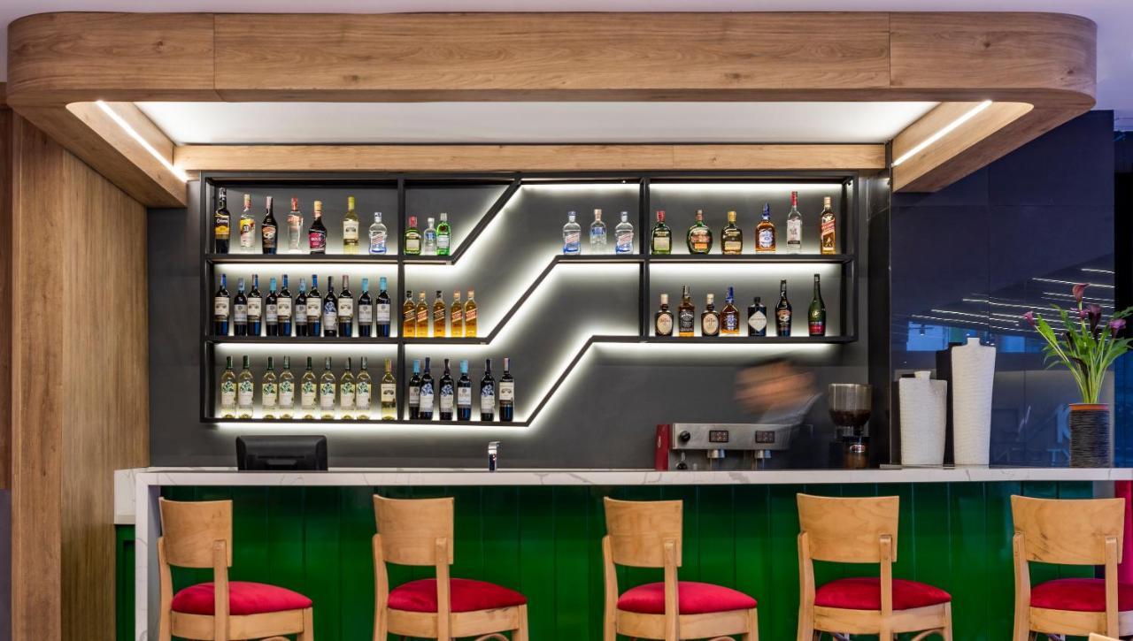 Hotel One Sixteen