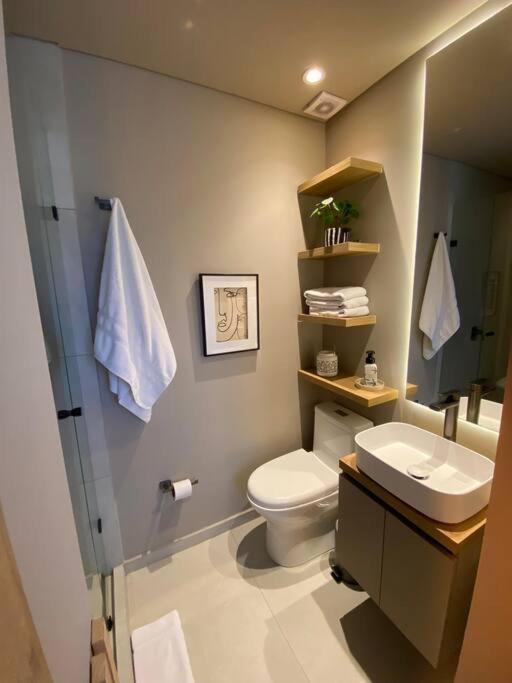 Apartamento Unique Loft Con Piscina Cerca A Parque 93