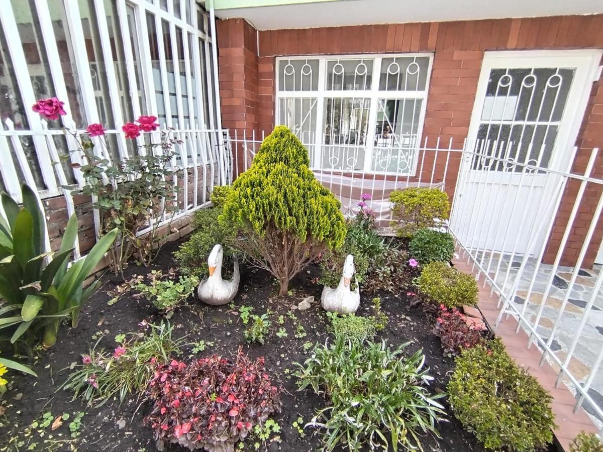 Habitación en casa particular Privada Y Confortable Cerca A Centro Mayor Y Al Centro Historico Bogotá