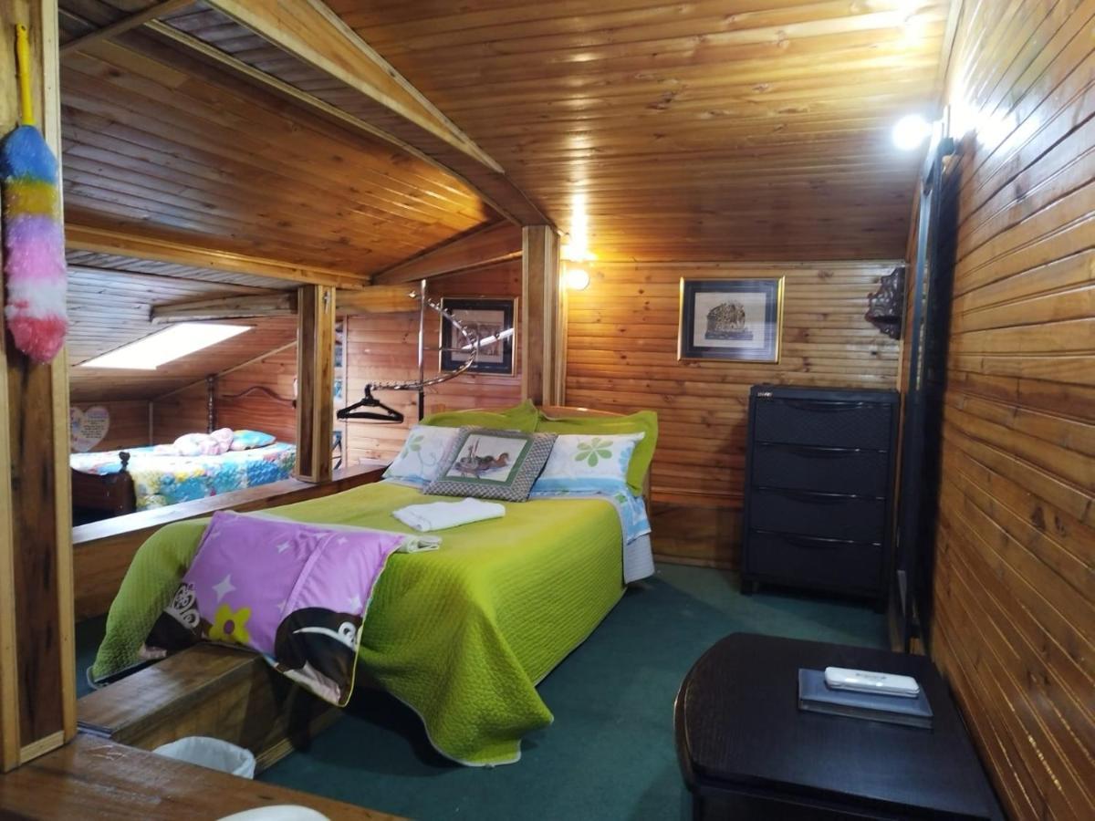 Homestay Elias Di Caprio - - *