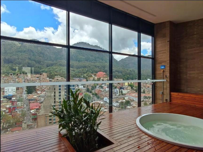 Queens Deluxe Bogotá