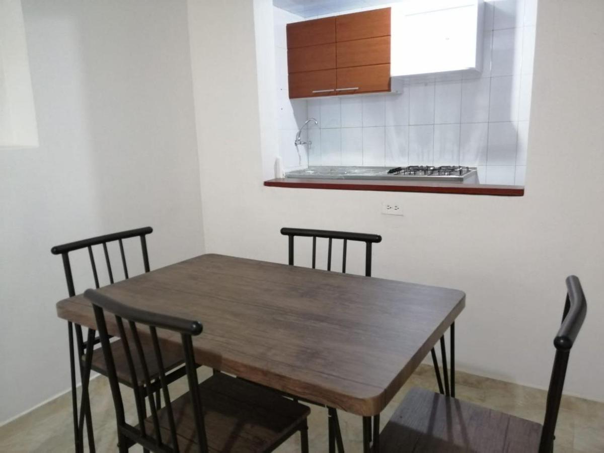 Privada Y Confortable Cerca A Centro Mayor Y Al Centro Historico Habitación en casa particular