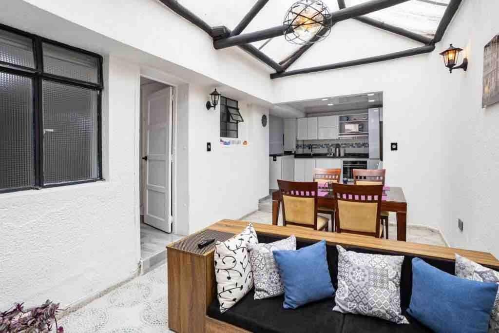Apartamento Gran En La Candelaria Centro *
