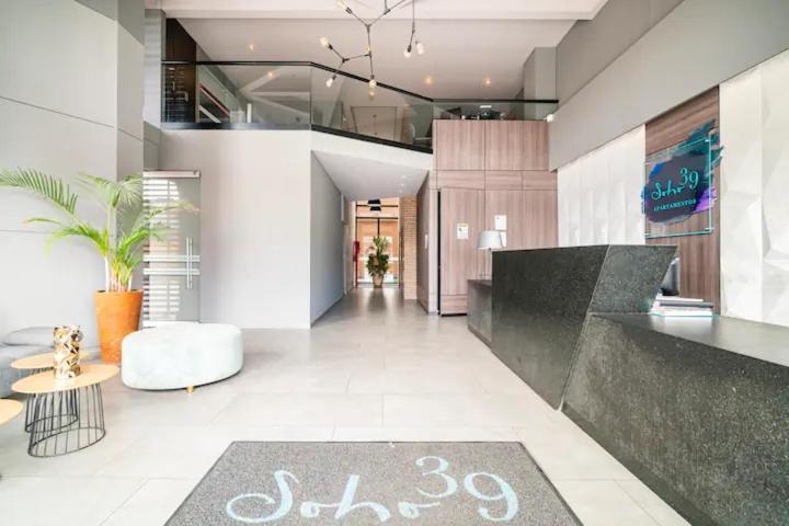 Apartamento Modern Loft In Downtown