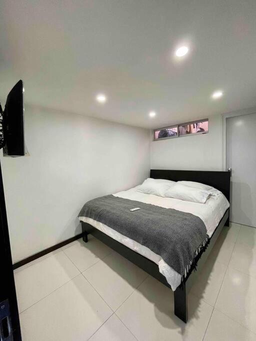 Apartamento Acogedor Estudio Privado En Zona Tranquila *