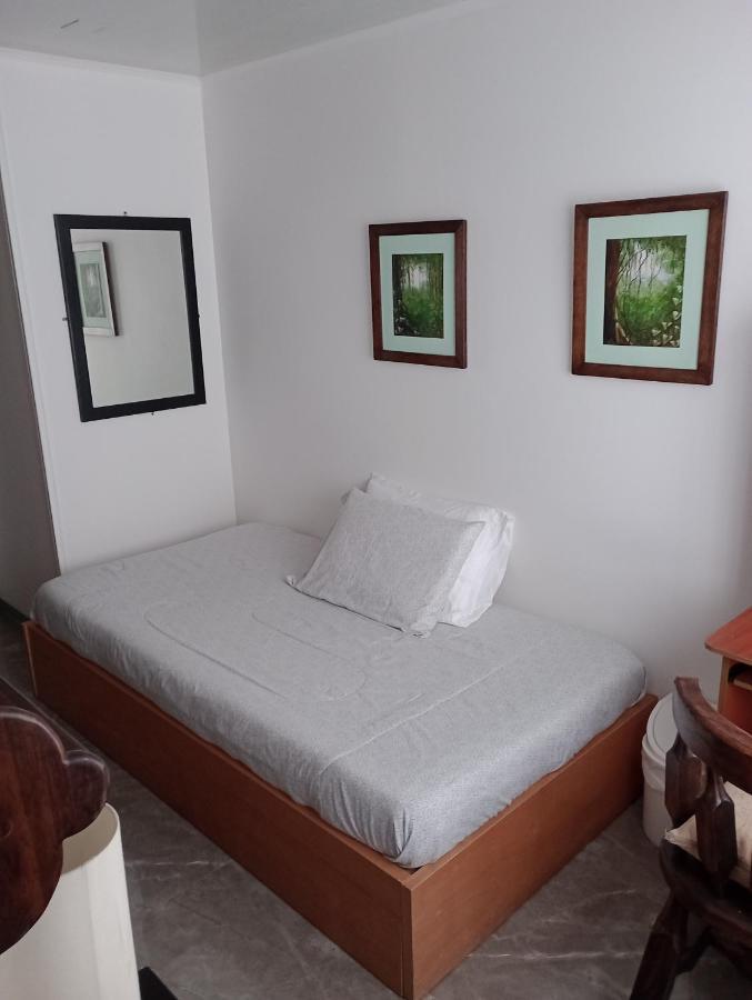 Habitación en casa particular Habitacion Con Bano Privado En Sector Turistico *