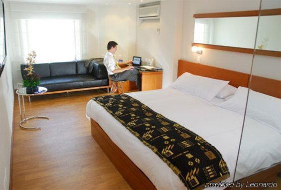 Nh Boheme Royal Hotel 4*