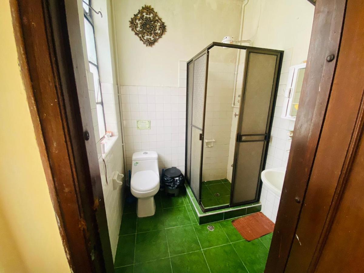 Girasoli Hostal