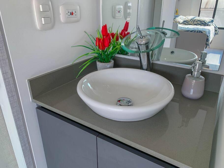 Aptotiv211 - Increible Aparta Estudio Tipo Loft - Chapinero - Wifi - Tv Apartamento *
