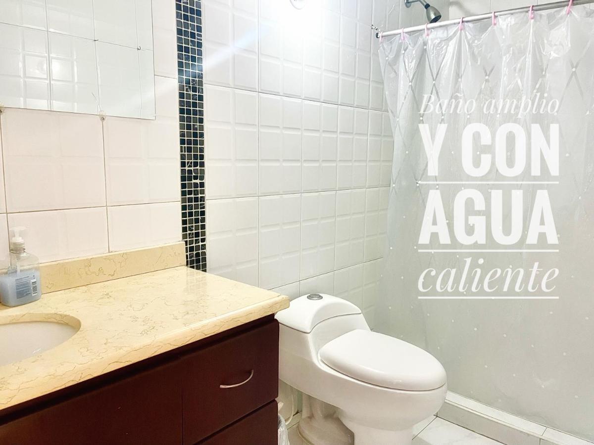 A 5 Minutos Del Aeropuerto El Dorado Habitación en casa particular Bogotá