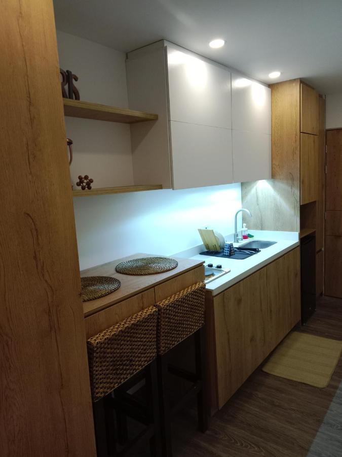Soul Santa Barbara Executive, Wifi 300 Megas, Big Queen Size Bed, Smart Tv Netflix, Walking Distance To Unicentro Mall, Starbucks In Front Of The Building, Location Bogotá