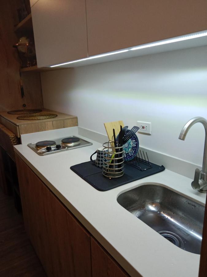 Soul Santa Barbara Executive, Wifi 300 Megas, Big Queen Size Bed, Smart Tv Netflix, Walking Distance To Unicentro Mall, Starbucks In Front Of The Building, Location *