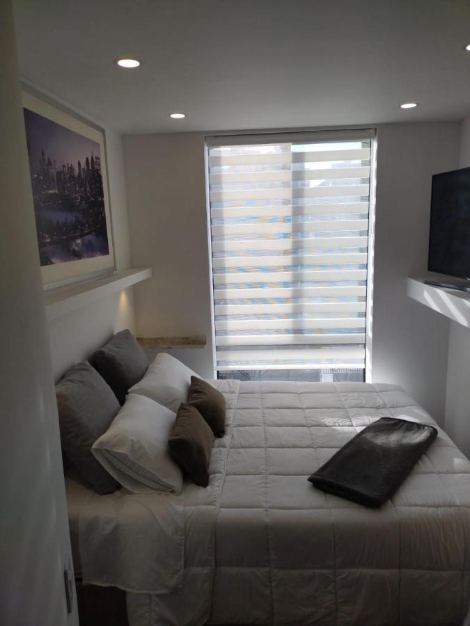 Soul Santa Barbara Executive, Wifi 300 Megas, Big Queen Size Bed, Smart Tv Netflix, Walking Distance To Unicentro Mall, Starbucks In Front Of The Building, Location *