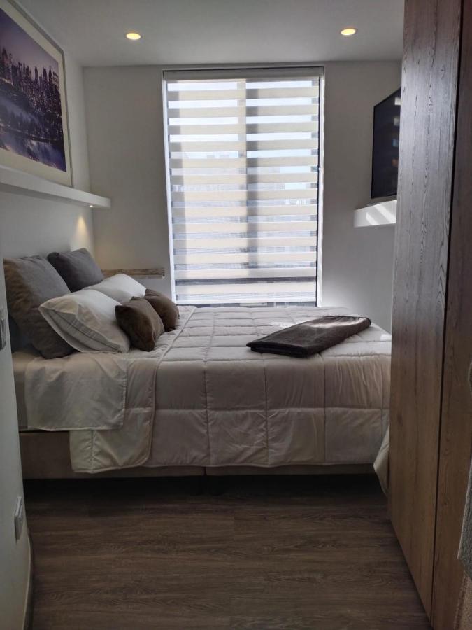 Soul Santa Barbara Executive, Wifi 300 Megas, Big Queen Size Bed, Smart Tv Netflix, Walking Distance To Unicentro Mall, Starbucks In Front Of The Building, Location Apartamento *