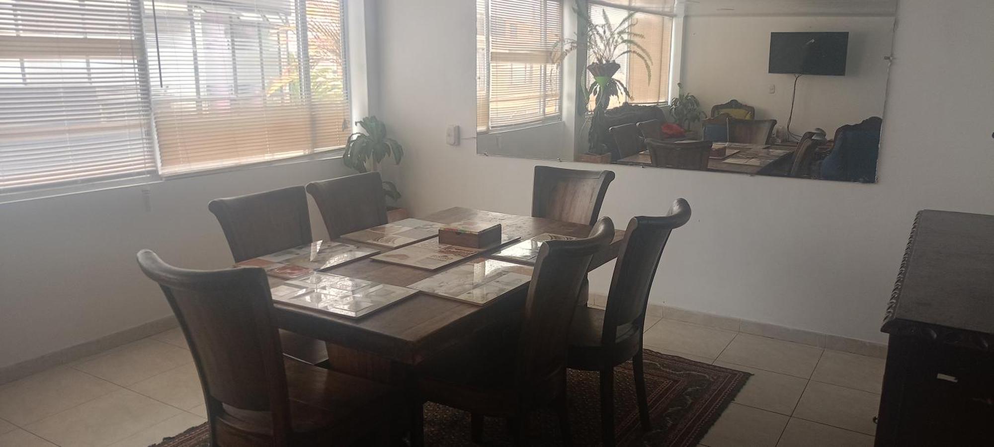 Casa 70 * 7 Pensión *