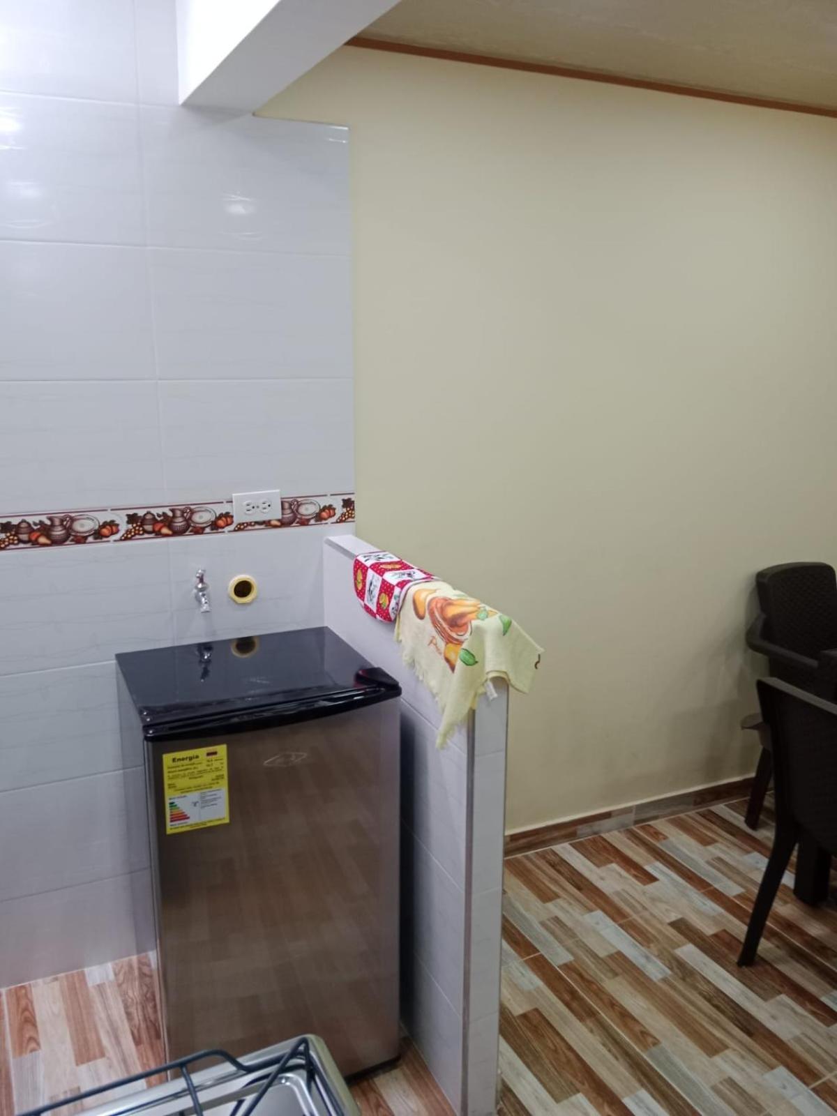 Aparta Estudio Cerca Al Aeropuerto Espectacular 2 *