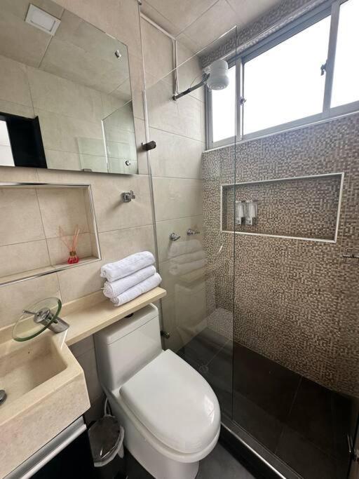 Apartamento 101 Embajada Americana , Corferias Agora G12