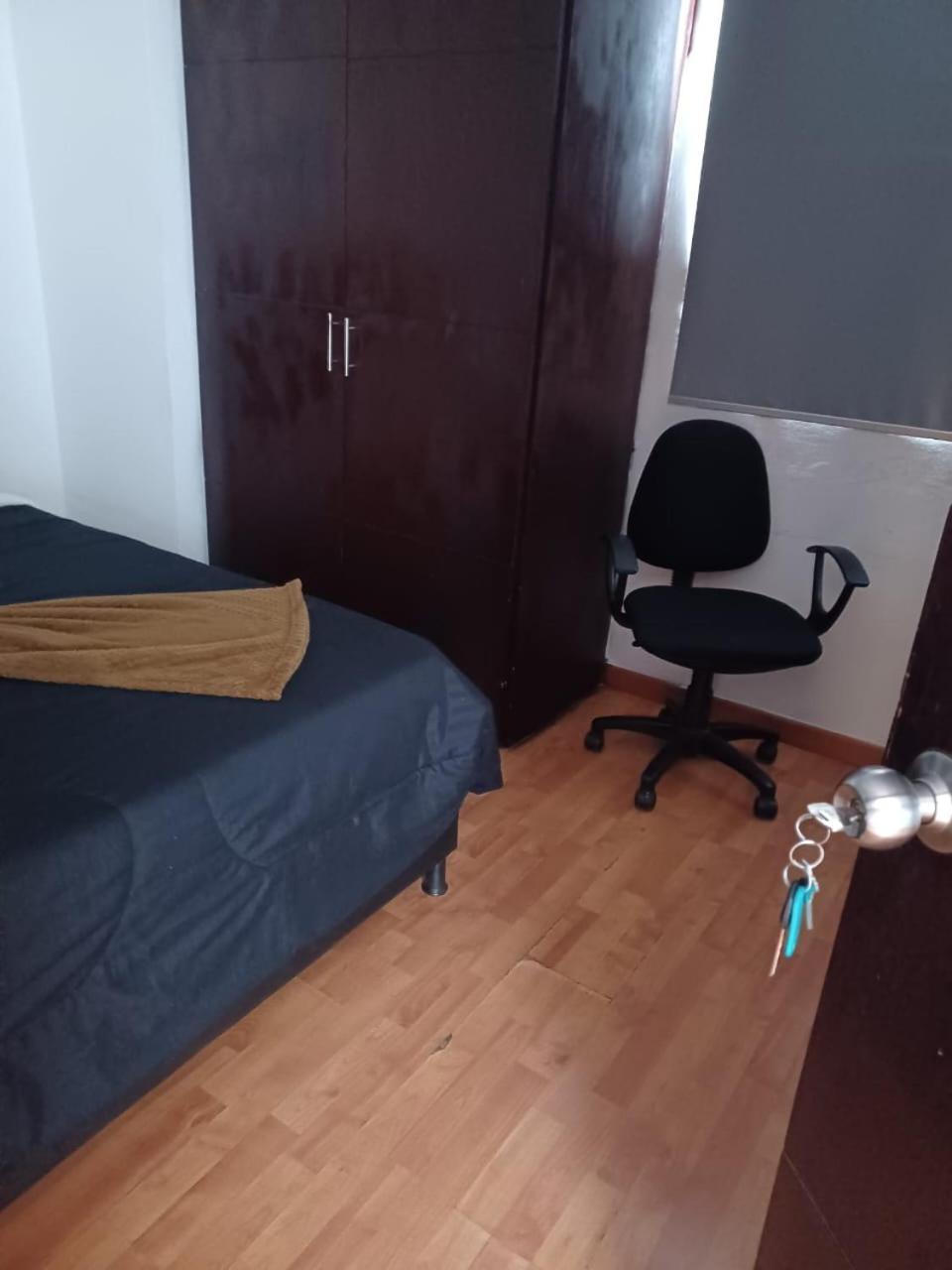 En Corferias , Cerca Al G-12 , Al Aeropuerto , A 2 Cuadras De La Estacion Transmilenio Ciudad Universitaria Alojamiento Especial Apartamento Bogotá