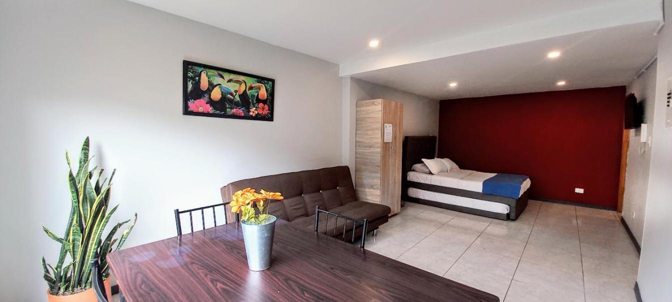 Apartasuites Campin *