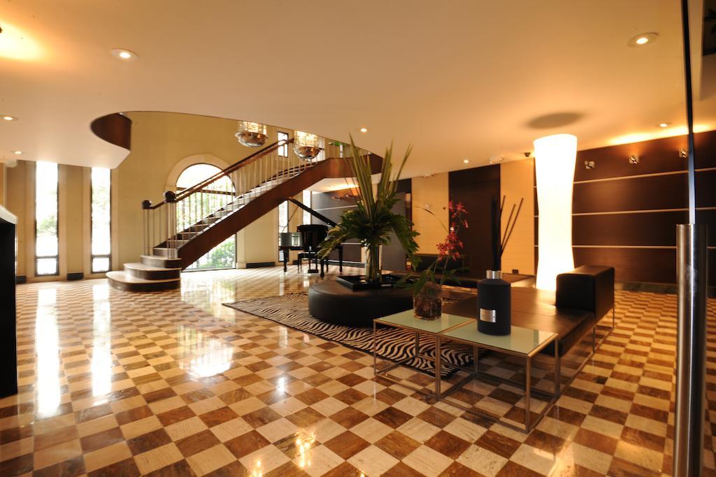 Four Seasons Hotel 5*