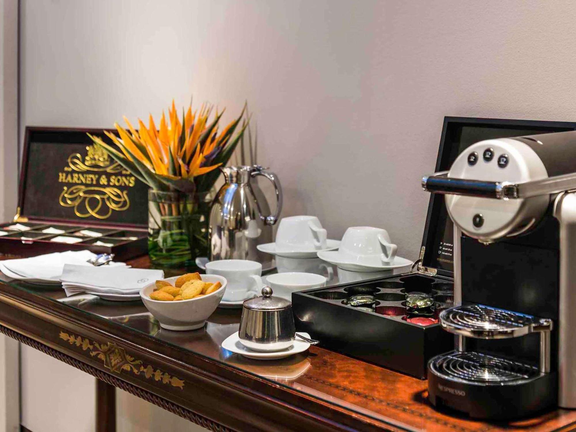 Hotel Sofitel Victoria Regia 5*