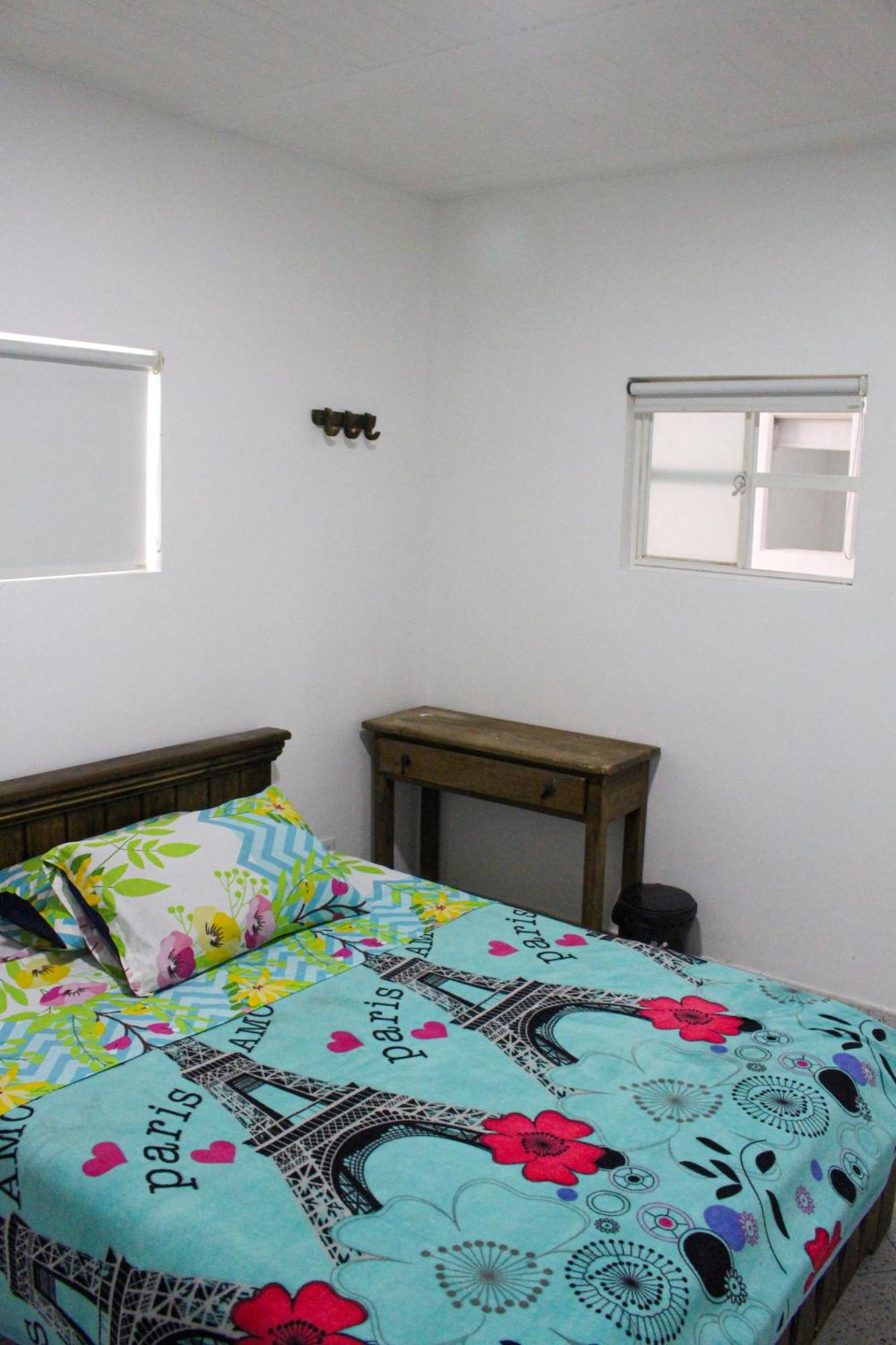 Guest house Alameda *