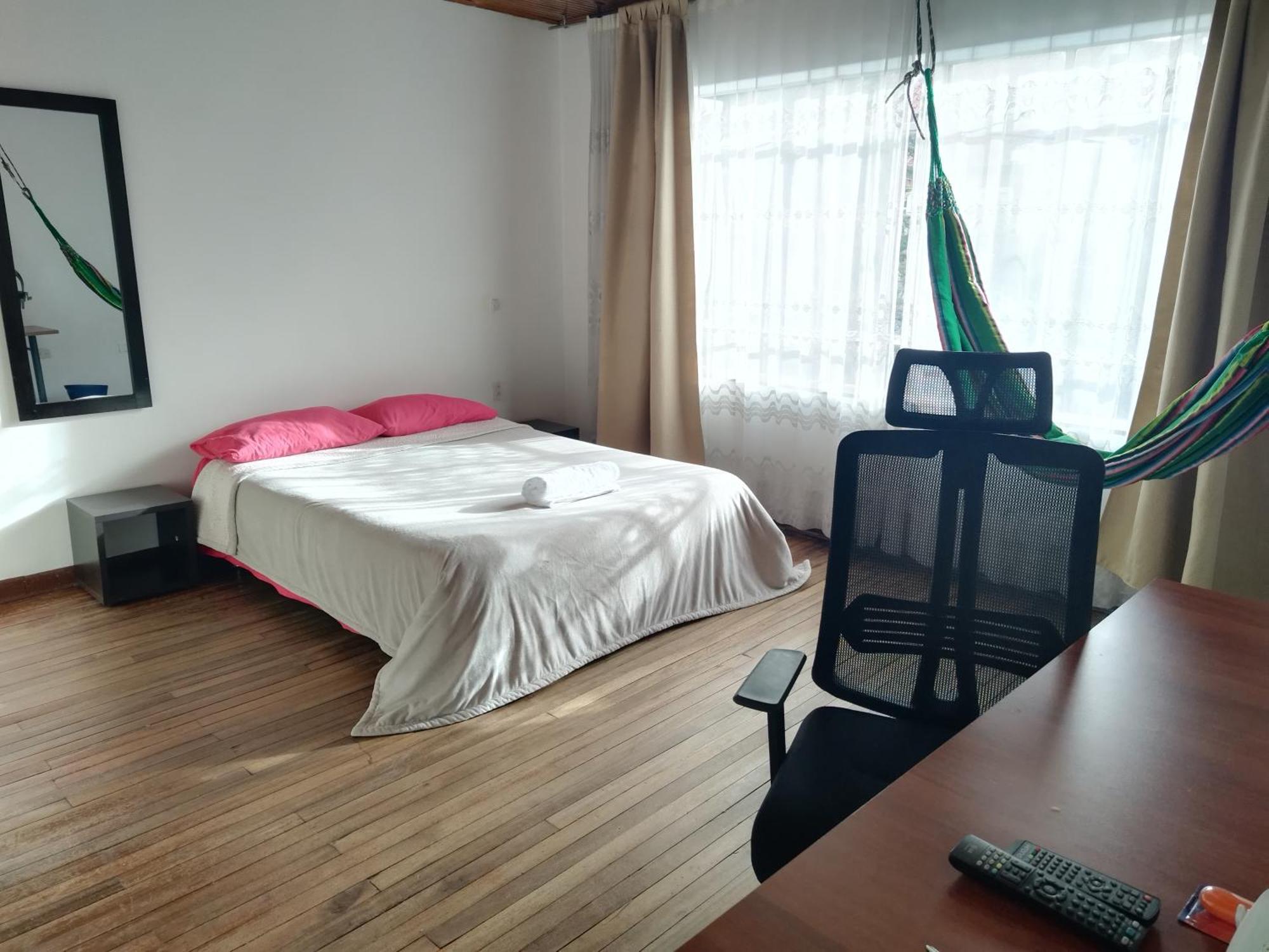 Casa En Ubicada En Zona * Bogotá