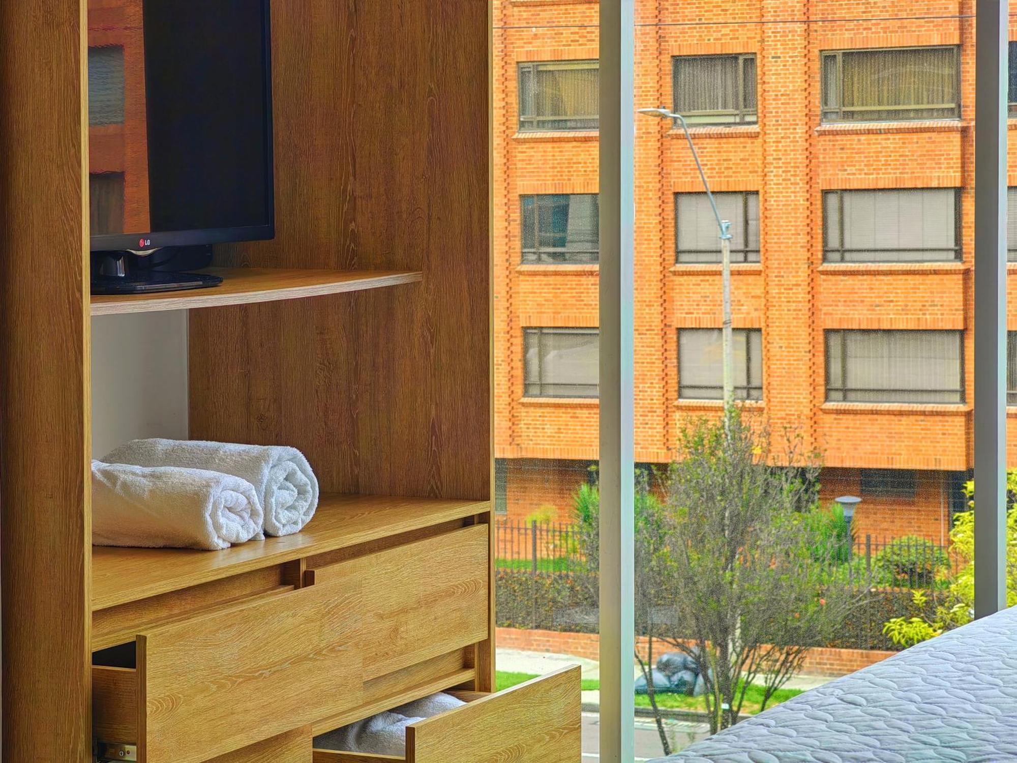 Aparta Estudio Tipo Loft Usaquen / Cozy Loft In *