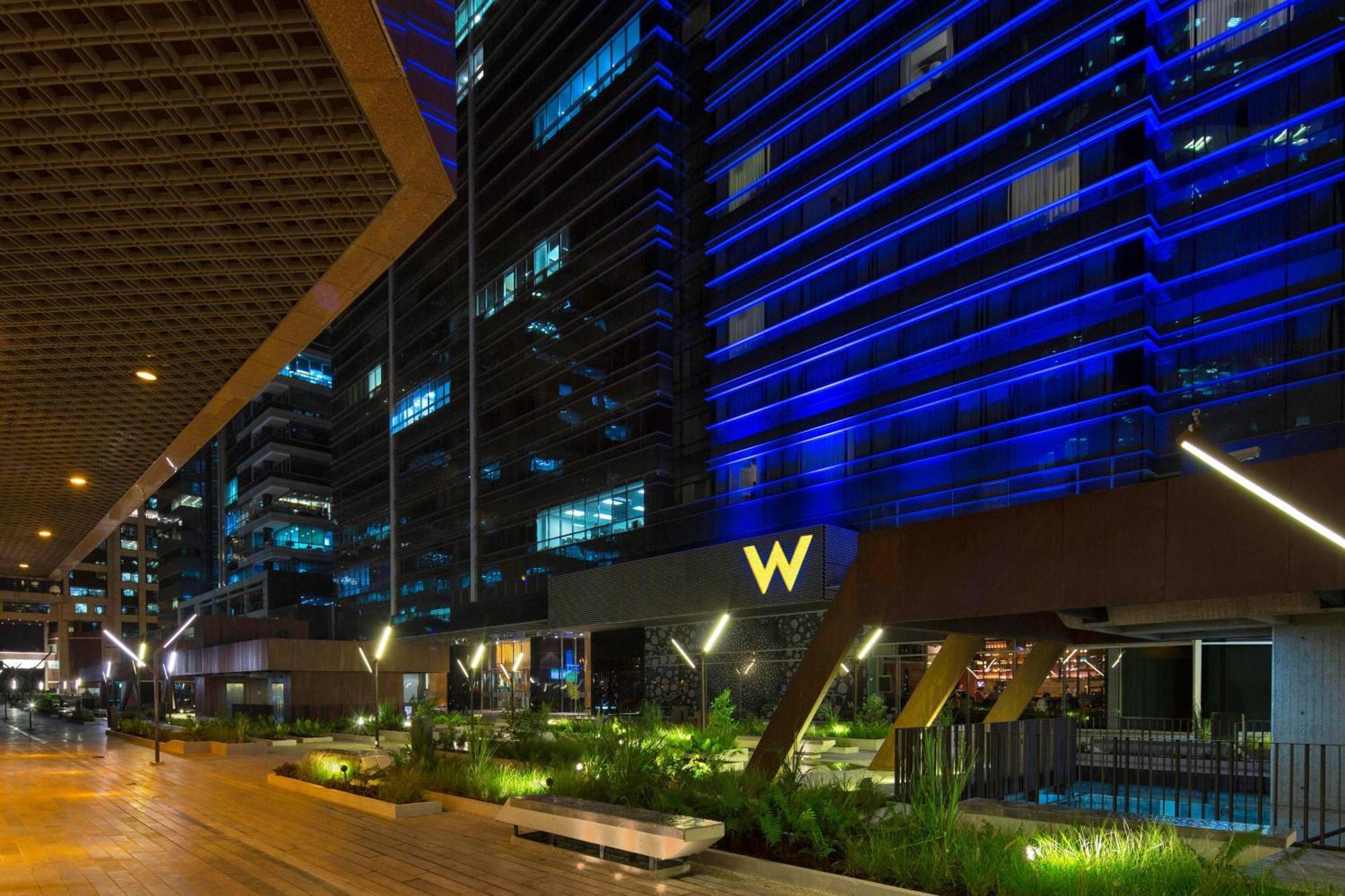 Hotel W