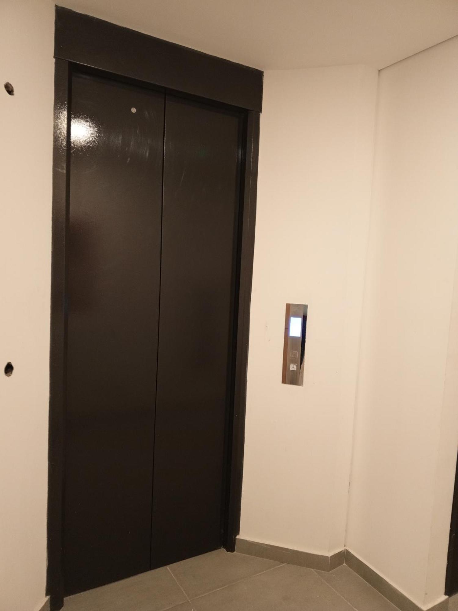 Soul Santa Barbara Executive, Wifi 300 Megas, Big Queen Size Bed, Smart Tv Netflix, Walking Distance To Unicentro Mall, Starbucks In Front Of The Building, Location Apartamento *
