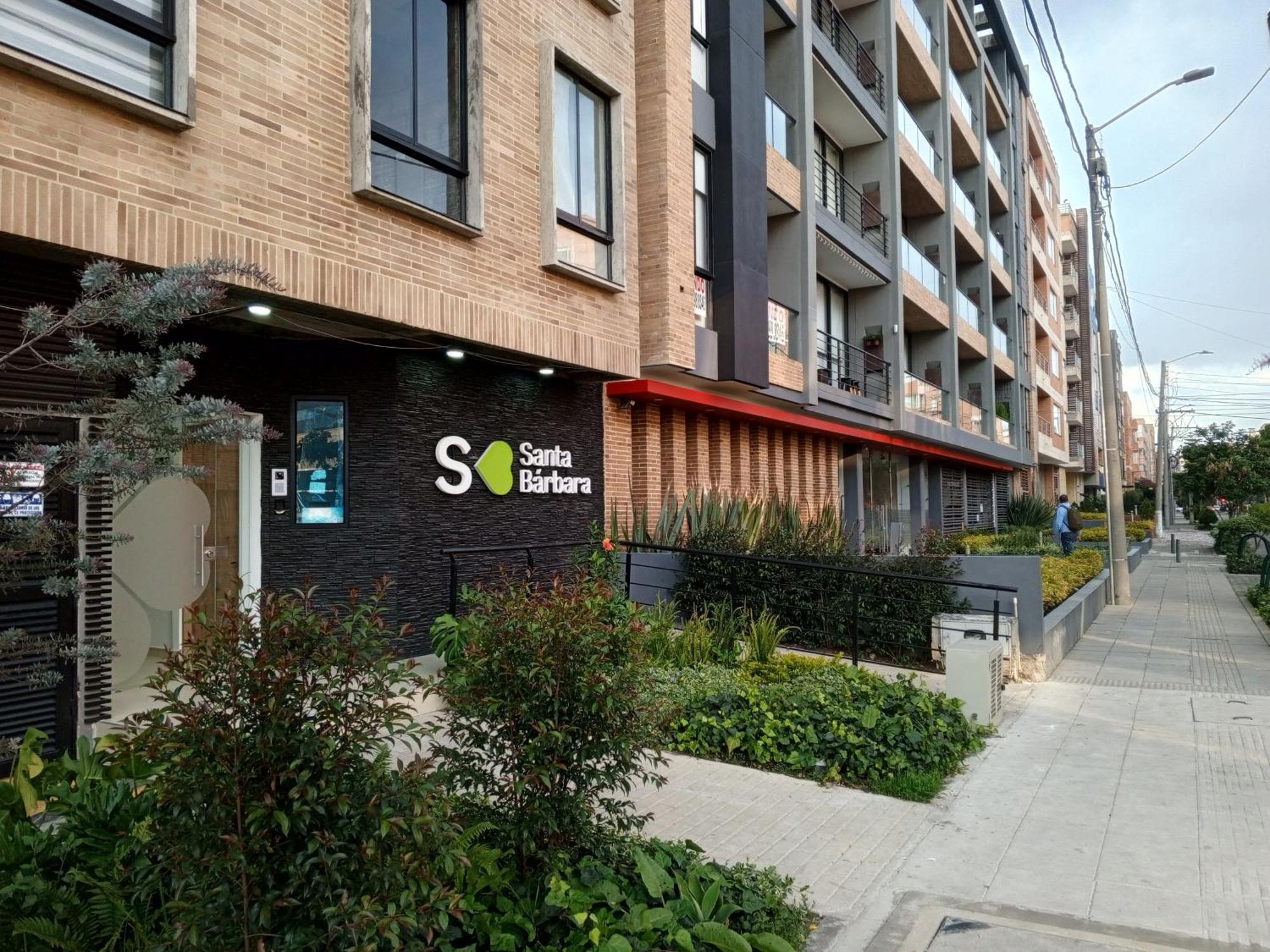 Apartamento Soul Santa Barbara Executive, Wifi 300 Megas, Big Queen Size Bed, Smart Tv Netflix, Walking Distance To Unicentro Mall, Starbucks In Front Of The Building, Location *