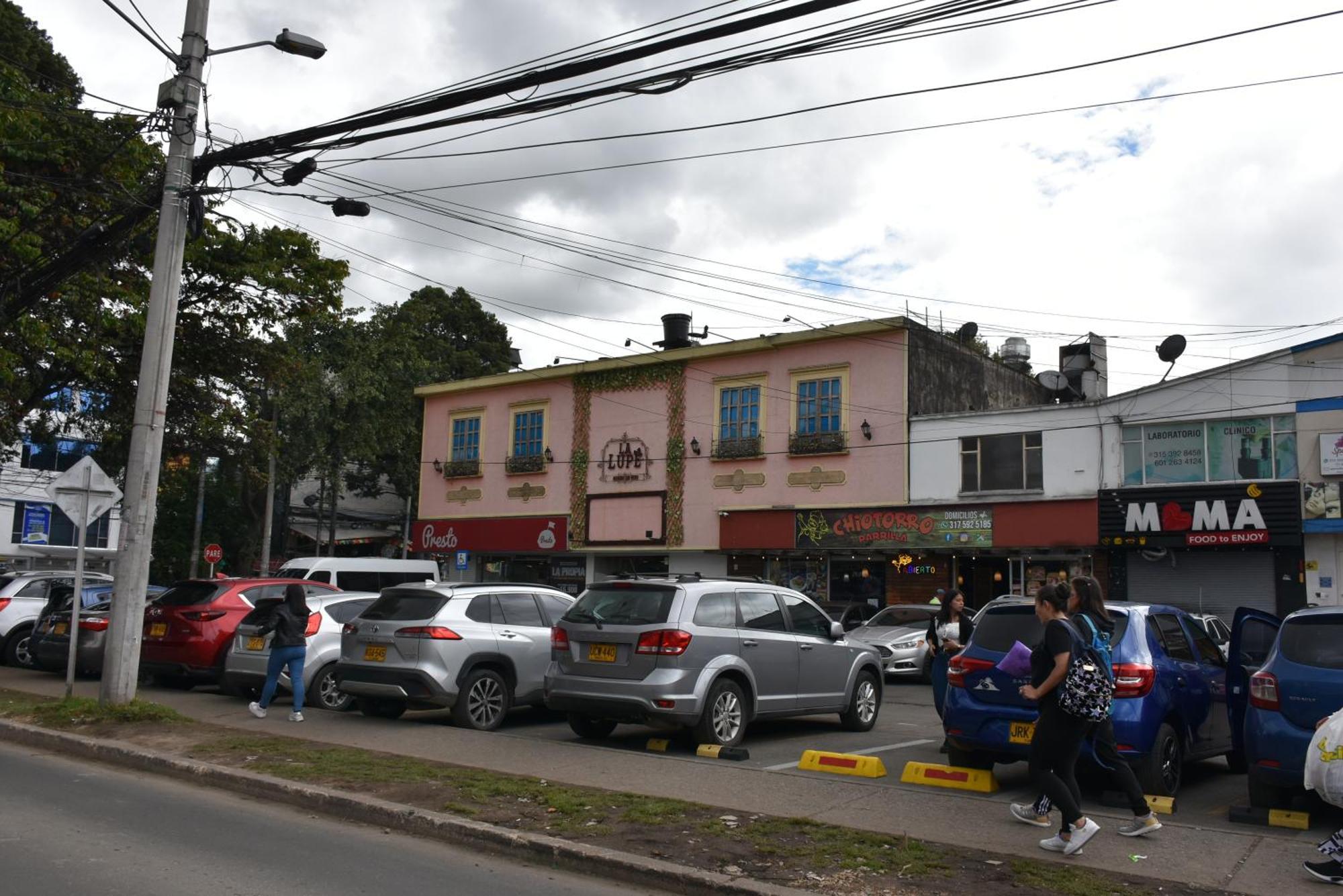 Modelia Con Parqueadero Bogotá