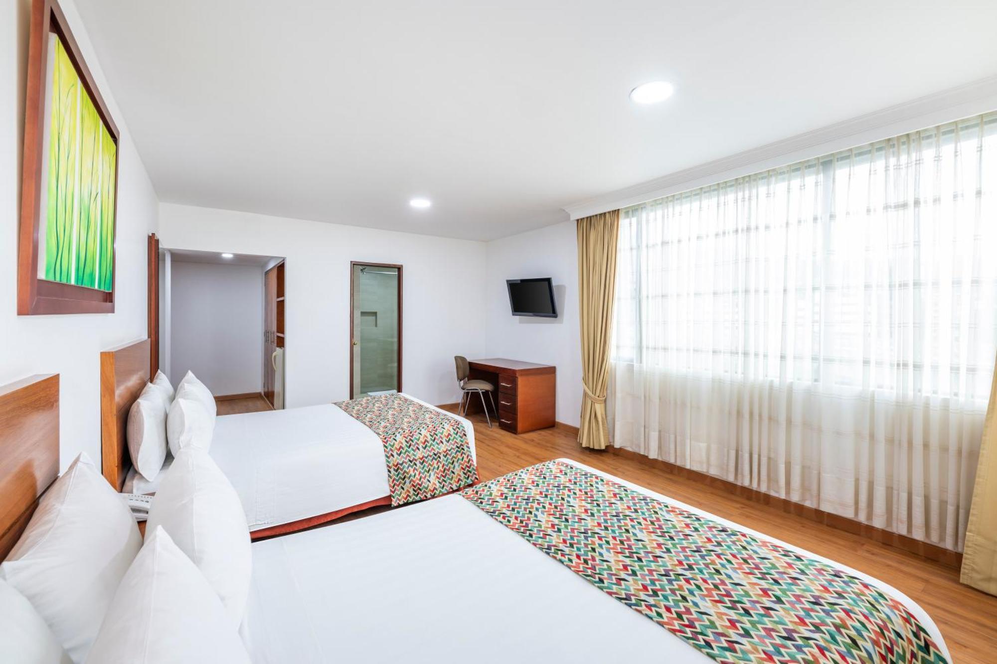 Andes Plaza Hotel 4*