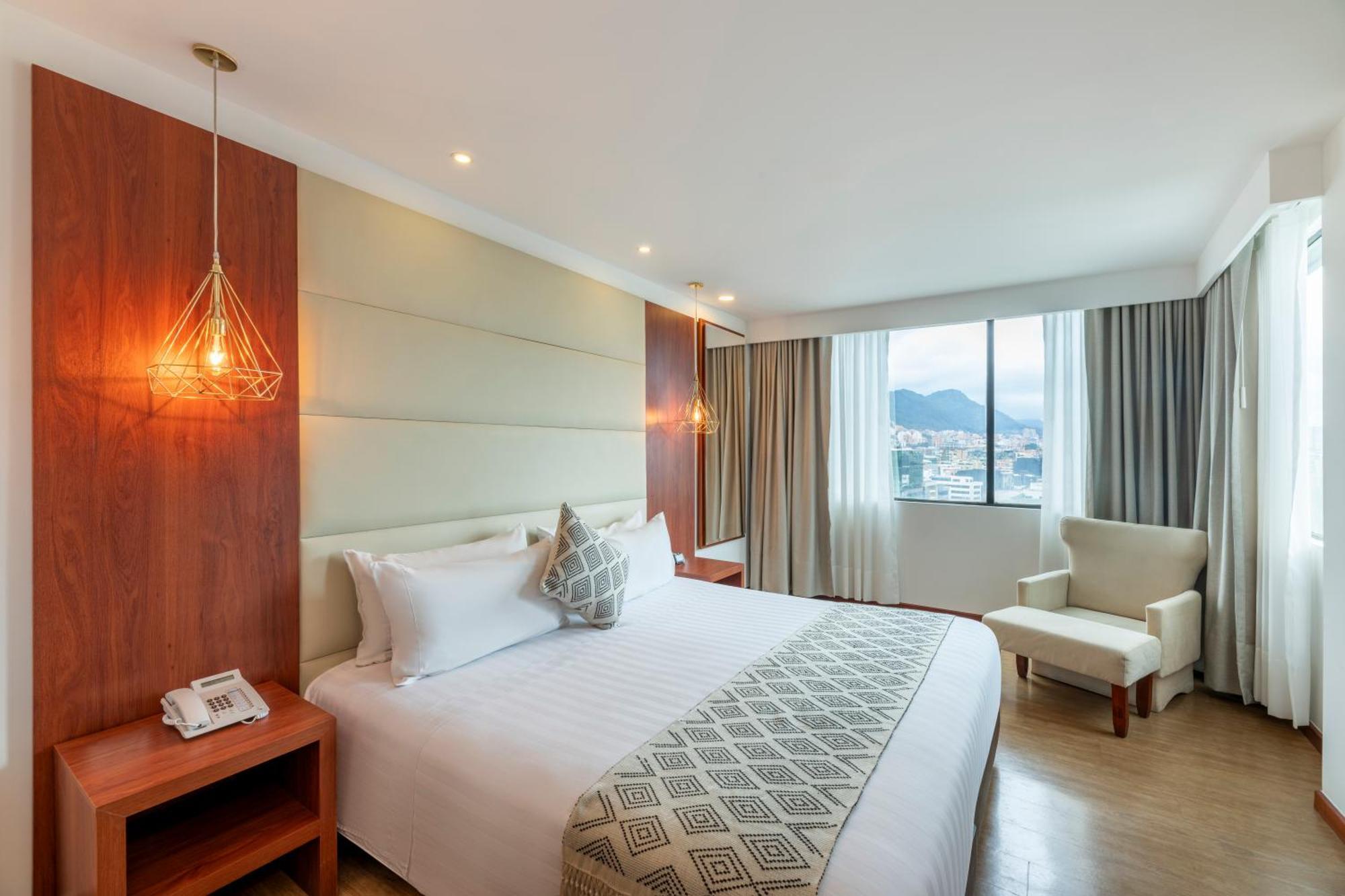 Andes Plaza Hotel 4*