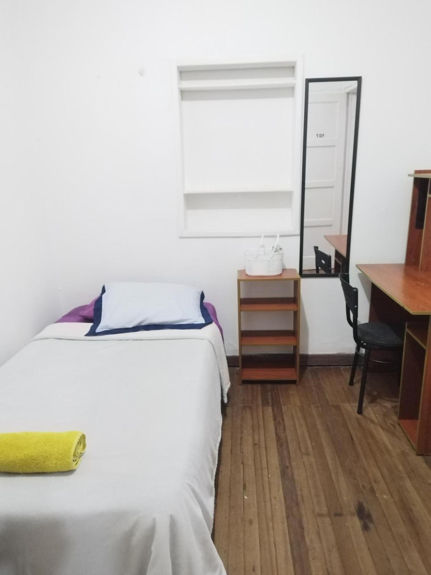 Casa En Ubicada En Zona *