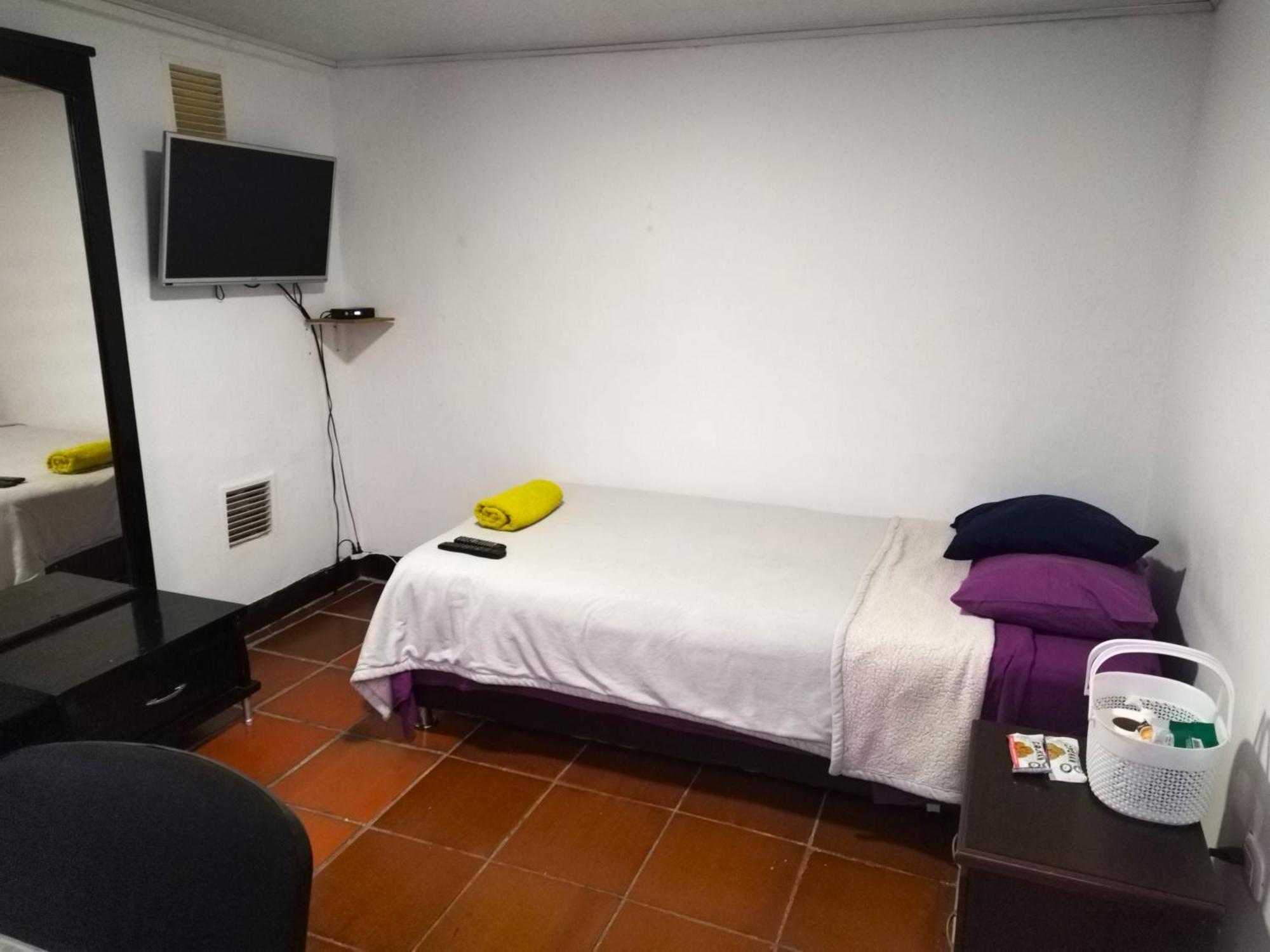 Pensión Casa En Ubicada En Zona Bogotá