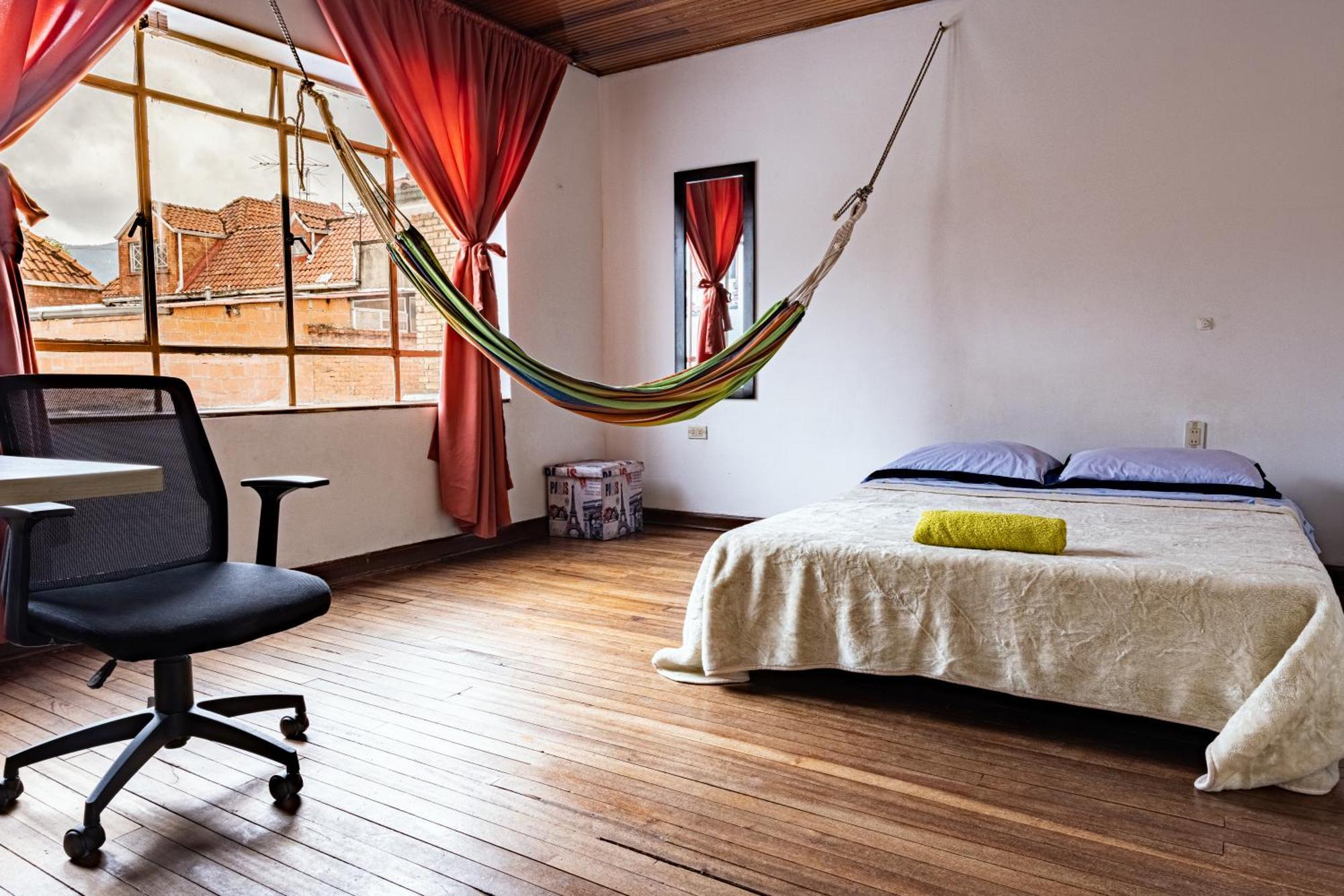 Pensión Casa En Ubicada En Zona Bogotá