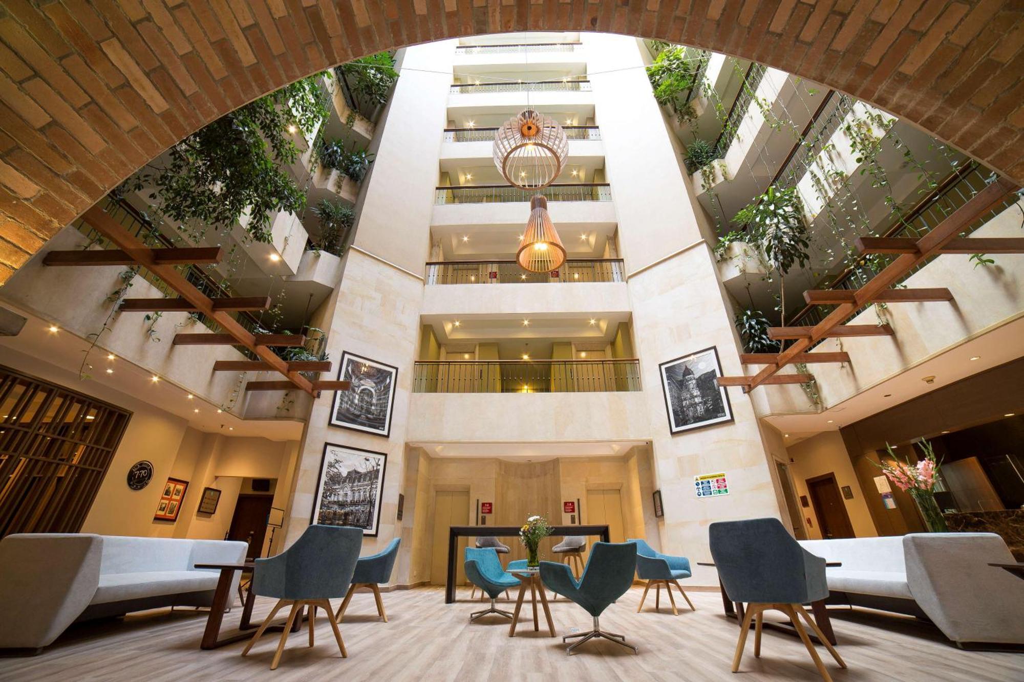 Embassy By Hilton - Rosales 5* Bogotá