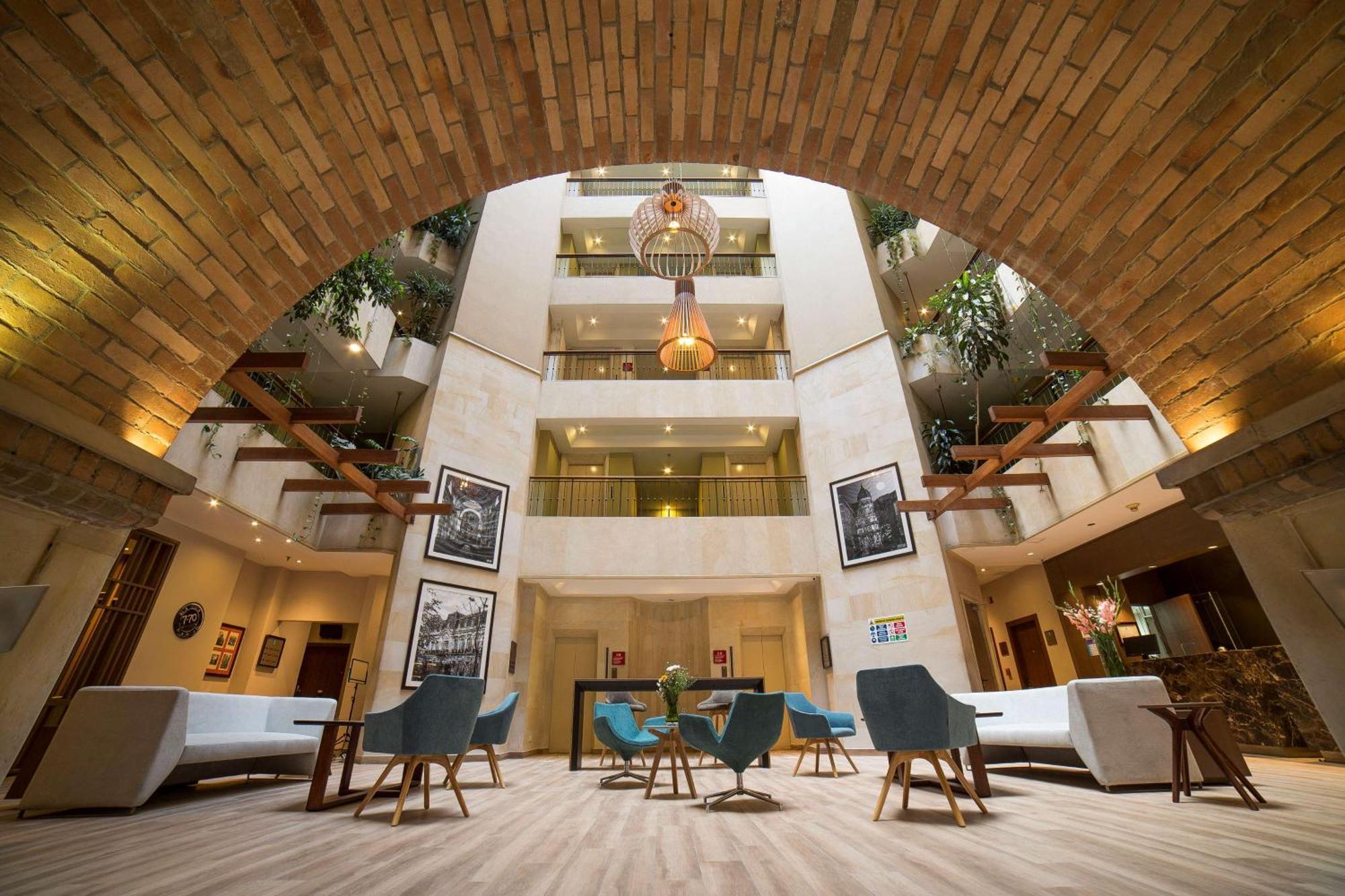 Embassy By Hilton - Rosales Bogotá