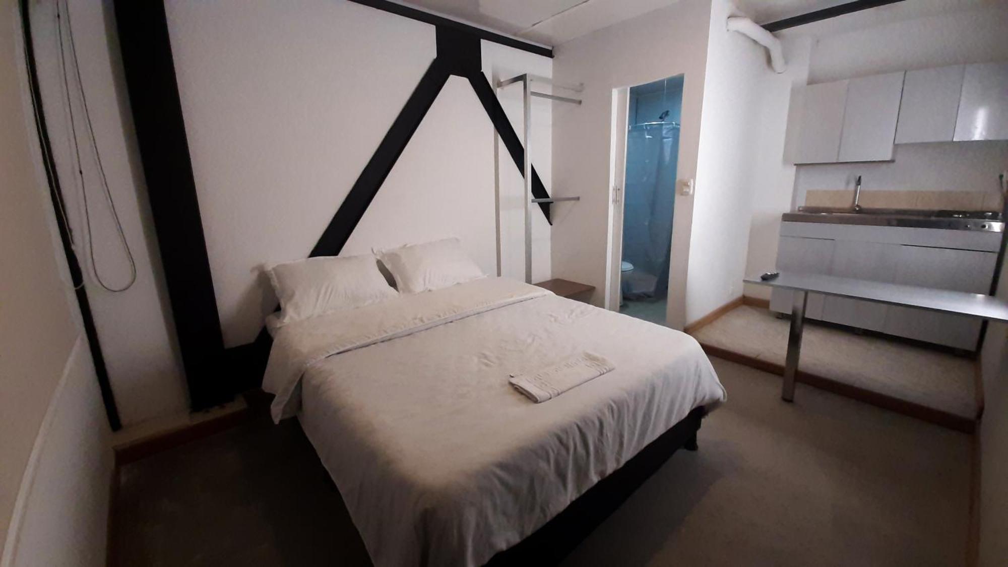 Apartamento Amoblados Galerias *