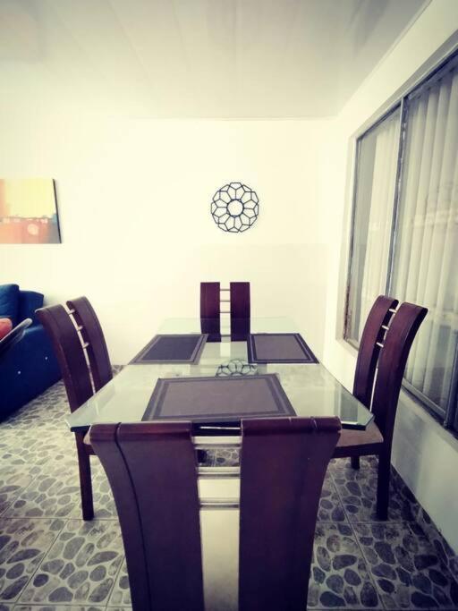 Amplio Apartamento. Campin En El Corazon De Apartment Bogota