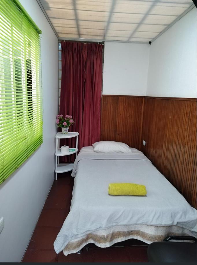 Casa En Ubicada En Zona Pensión *