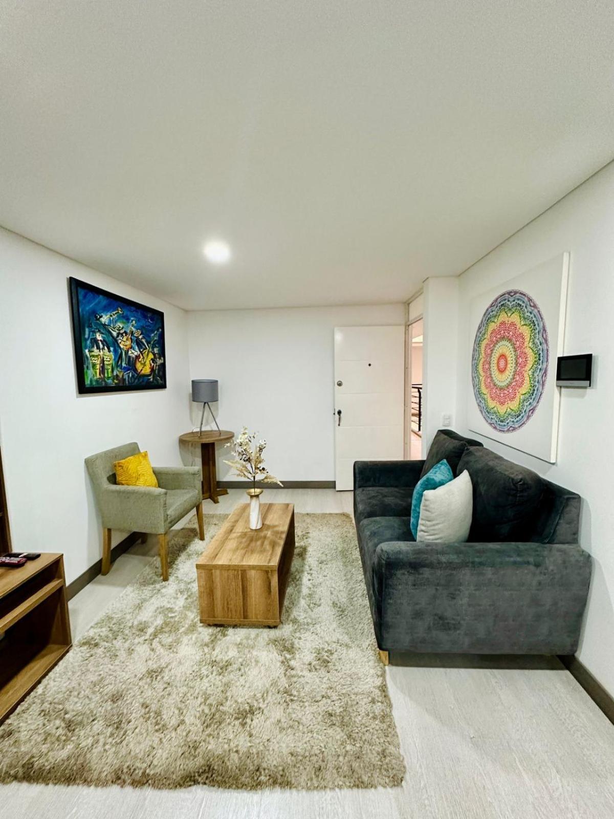 Magnifico Y Confortable Amoblado # 303 Apartamento Bogotá