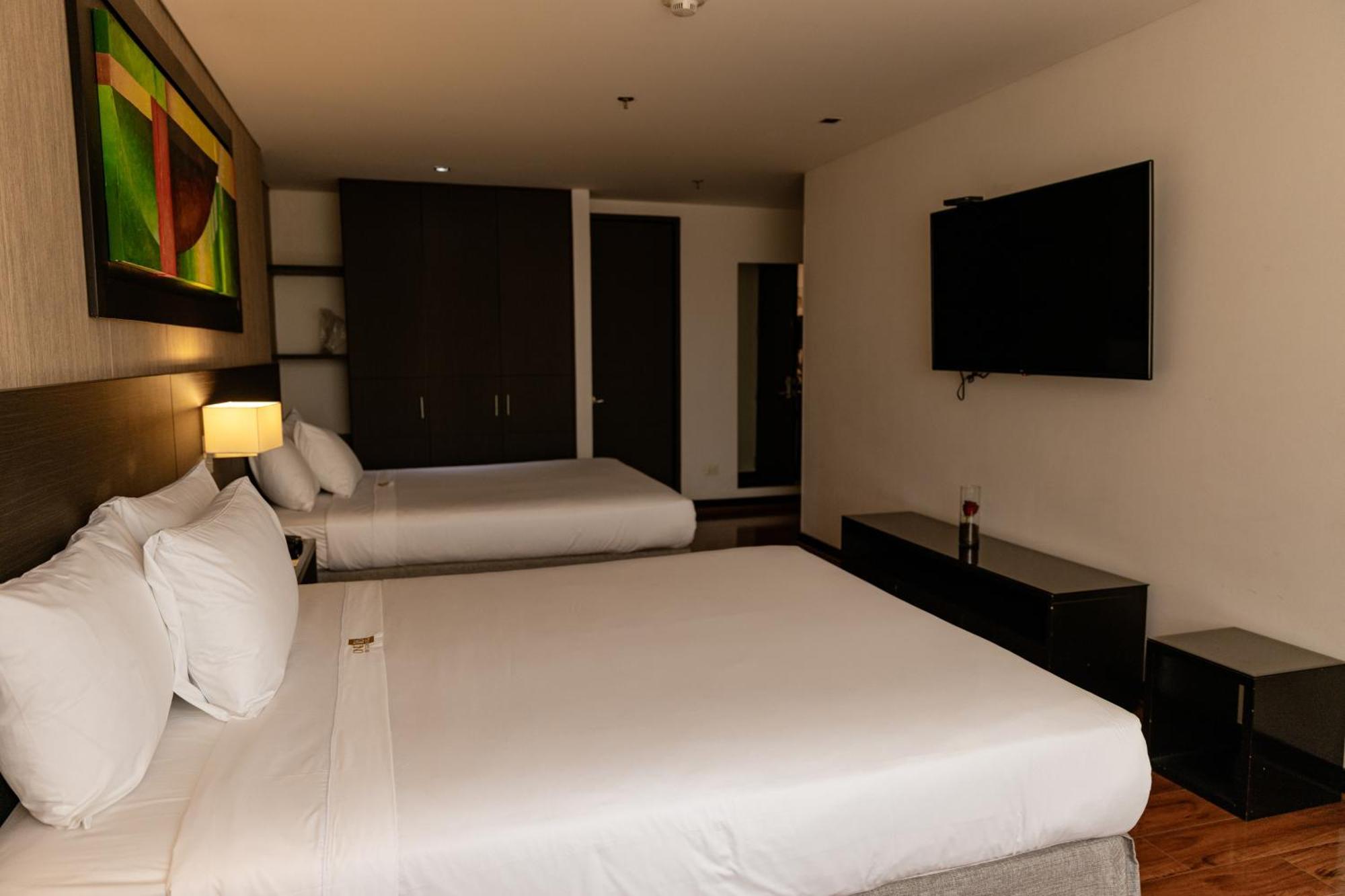 One Sixteen Hotel